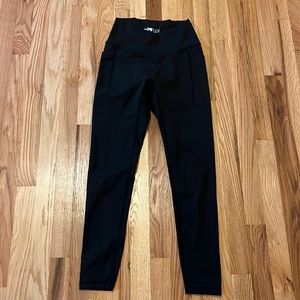 ON HOLD** Popflex Active Crisscross Hourglass Legging with Pockets